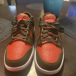 Red And Green Dunks