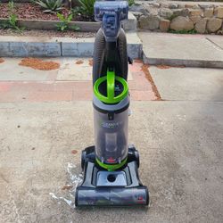 Bissel Pet Vacuum 