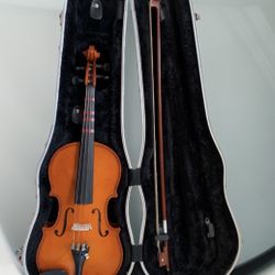 Stradivarius replica Violin 1/2 & Case