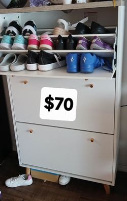 Shoe cabinet