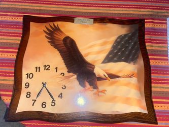 19.5 Inch x 15.5 Inch American Pride Quartz Lock City Craftsmen Wall Clock (Tested & Working, Battery Not Included)