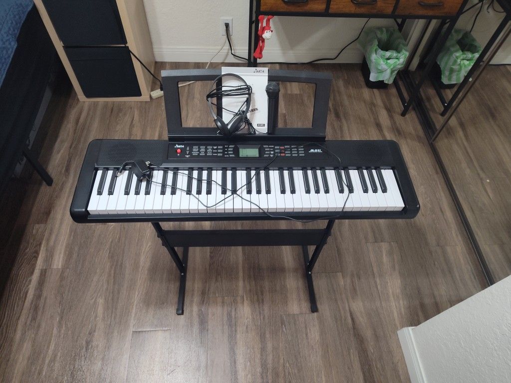 Akada JK-931 Electric Keyboard 
