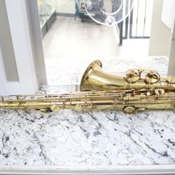 Rossetti ROS1162 Saxophone (Local Pick-up Only)