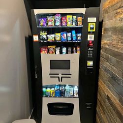 Futura Combo Vending Machine 