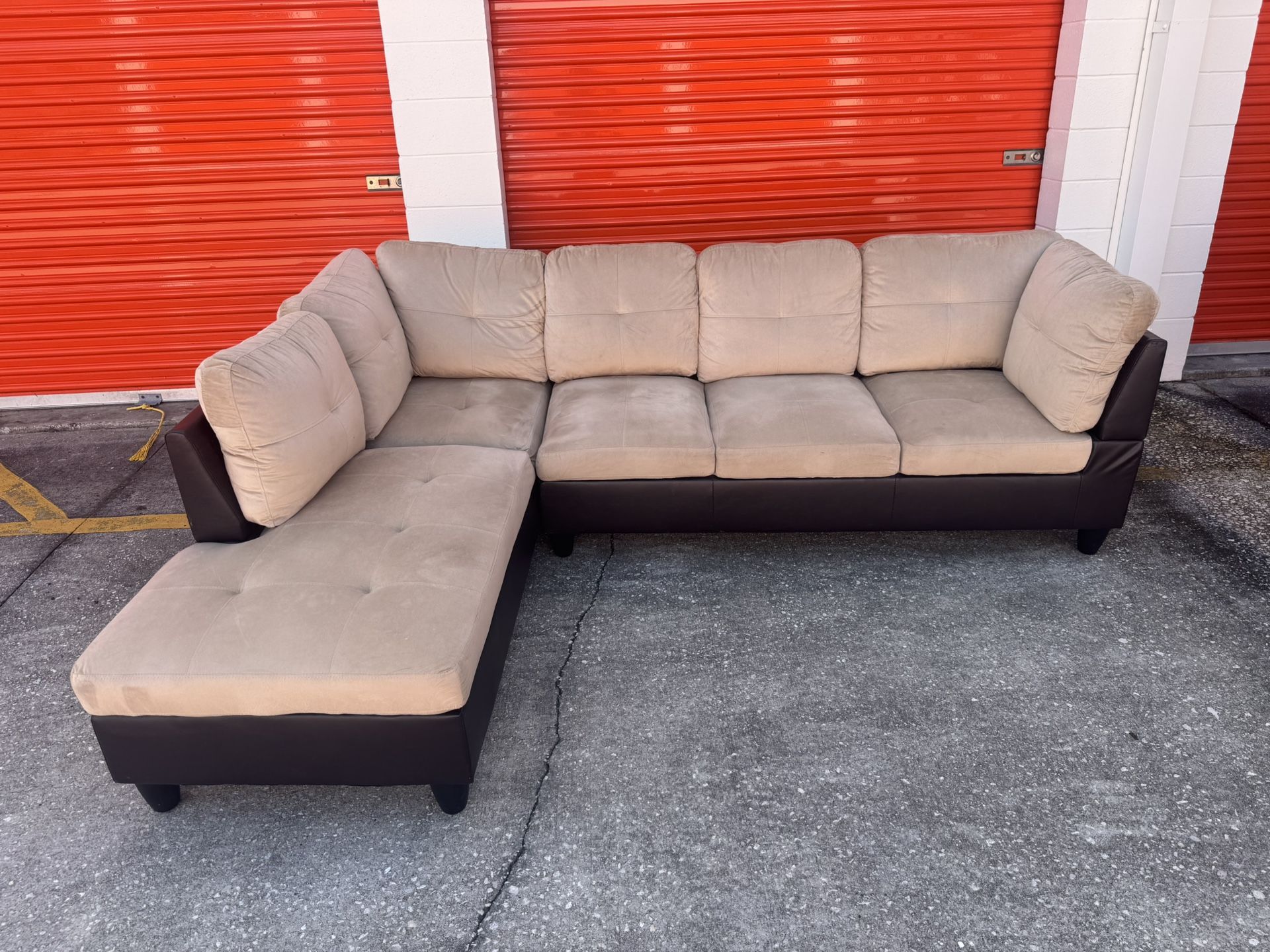 Sectional Couch 