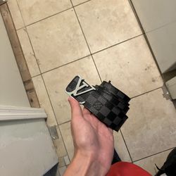 Men’s Louis Vuitton Belt 