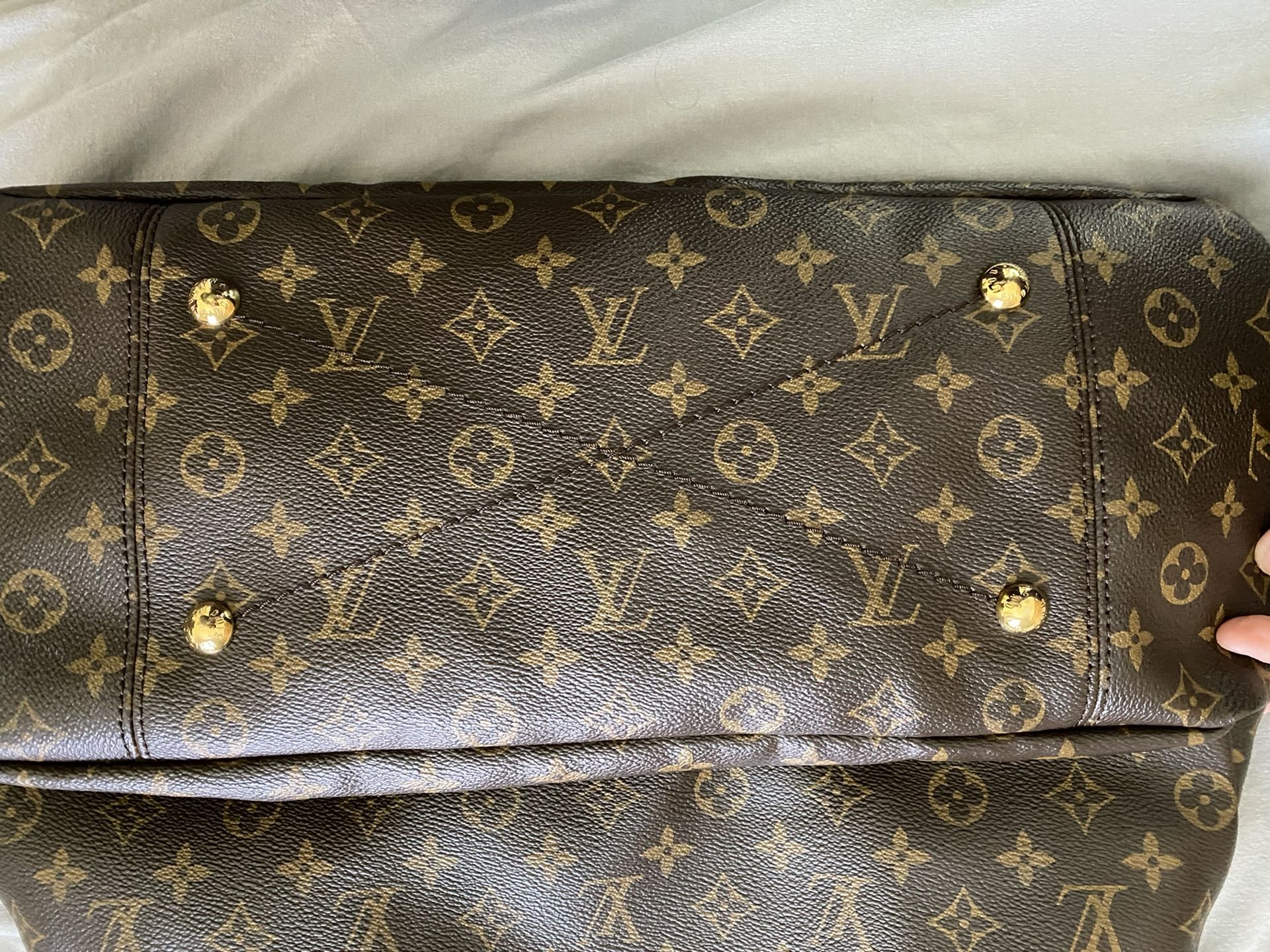 FOR SALE* Louis Vuitton Artsy MM Discontinued Style Authentic for