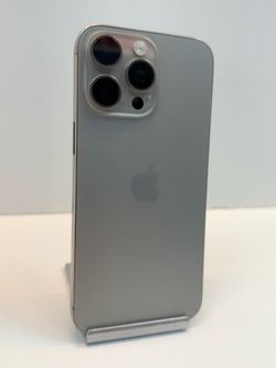 Apple iPhone 15 PRO MAX 256gb. ( Unlocked Phone )
