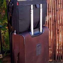 Samsonite Carry-On Luggage With Spinner Wheels And Swiss Laptop Briefcase Bag 