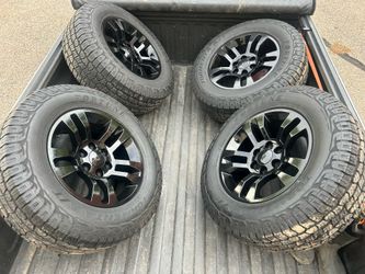 oem 18” Chevy wheels 275/65r18 tires 6x5.5