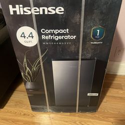 Hisense 4.4 Cu ft Single Door Mini Refrigerator