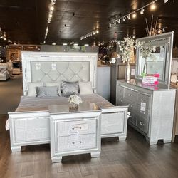 Silver 4PC King Bedroom Set