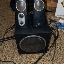 Logitech Pc Speakers With Subwoofer