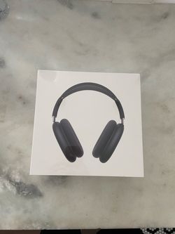 Apple AirPods Max Headphones – Space Gray
