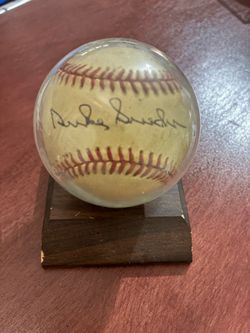Autographed baseball Duke Snider