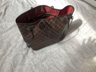Louis Vuitton Women's Neverfull MM for Sale in Colton, CA - OfferUp