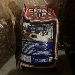 4 Bags Of Cedar Wood Chips Brand New