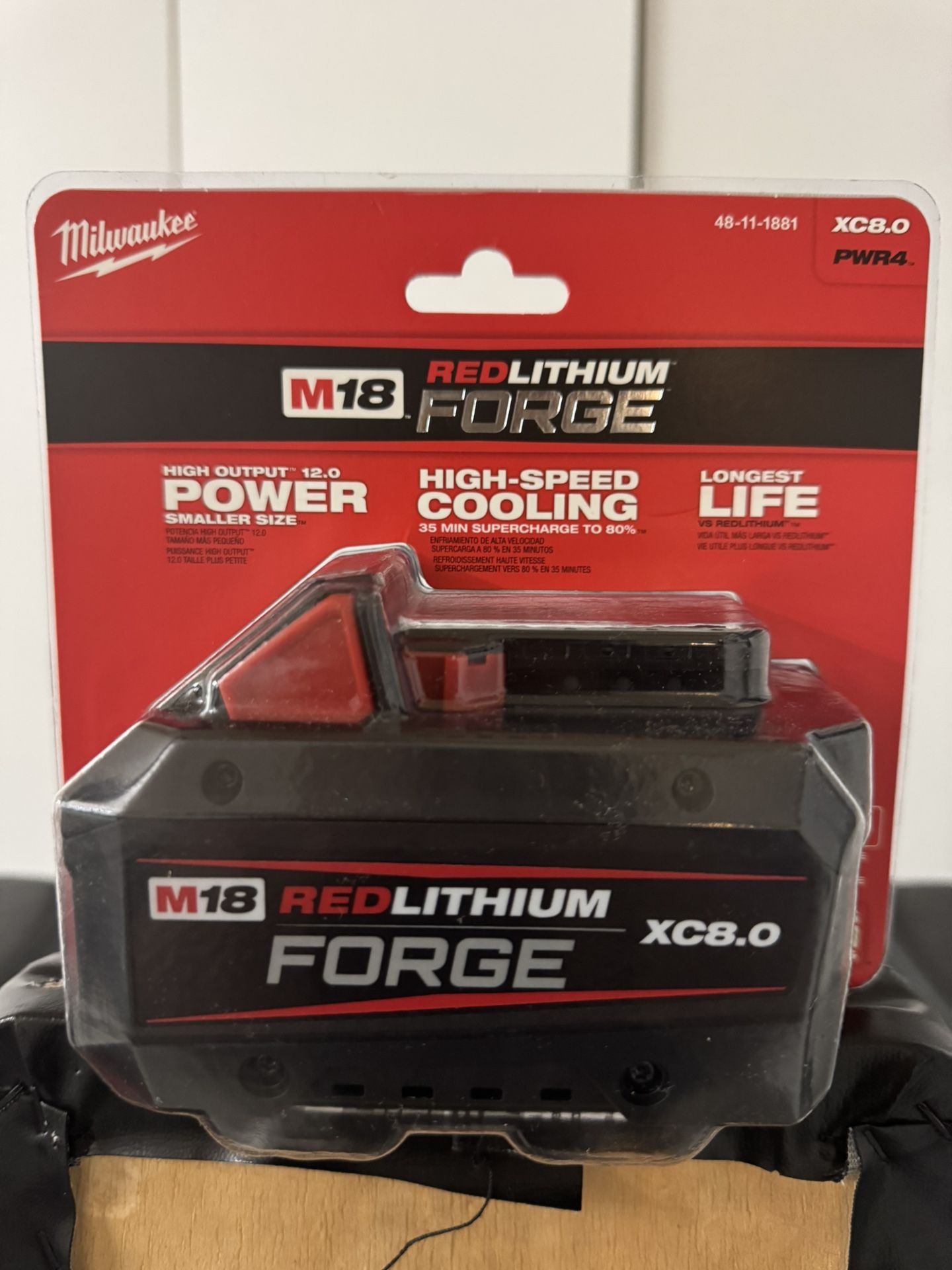 Milwaukee M18 18V Lithium-Ion REDLITHIUM FORGE XC 8.0 Ah Battery Pack