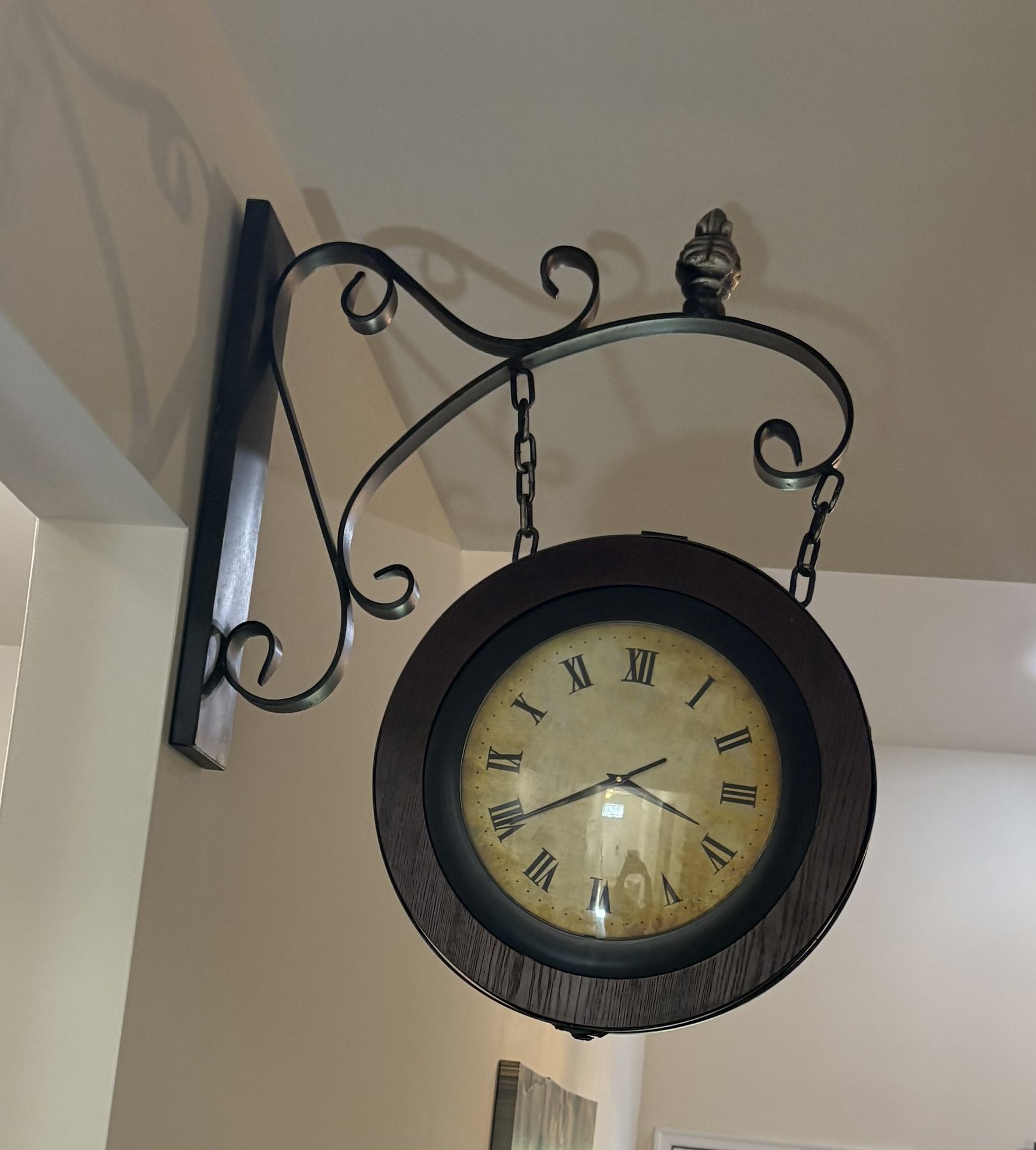 Double -Sided Wooden Subway Clock