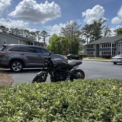 2016 Yamaha XSR900 - $4,000