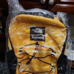 Supreme The North Face  Backpack BRAND NEW