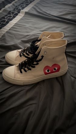 Men’s size 10.5 Like New Converse Chuck Taylor All Star 70 Hi Comme des Garcons PLAY White