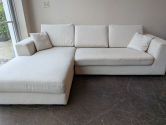 Contemporary Cream Sectional Sofa with Chaise