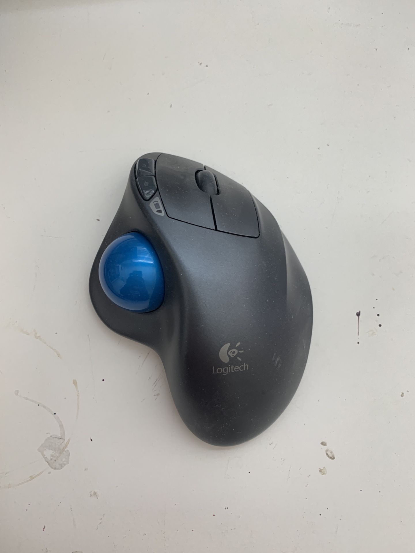 Logitech M570 ergonomic mouse