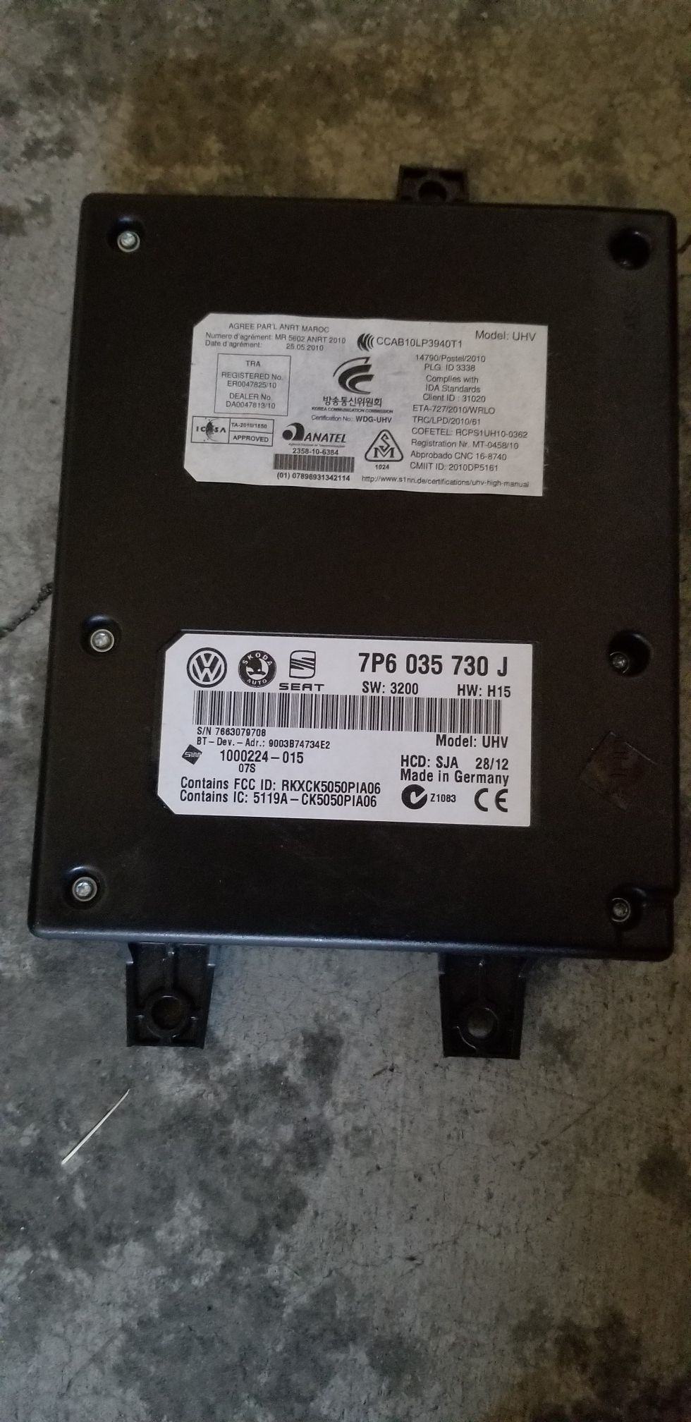 VW Bluetooth module 7P6035730J