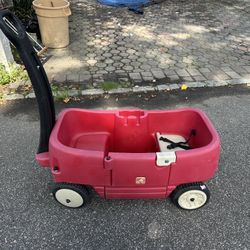 🔴 Step2 Red Wagon with Seats & Storage – $40 🚙