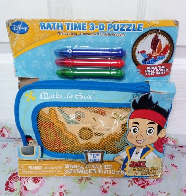 Disney bath time 3-D puzzle storage bag, 3D puzzle & 3 bath crayons