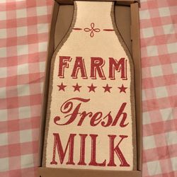  NEW FARM HOUSE FRESH MILK WOODEN SIGN 19”
