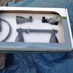 bathroom set New     Black