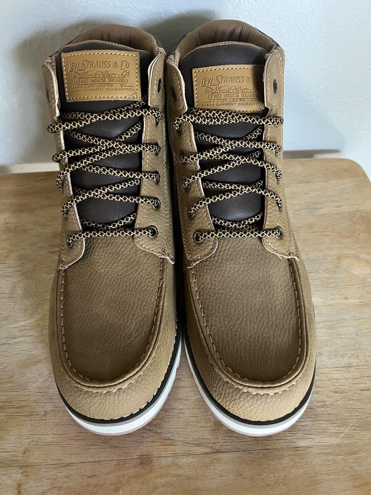 Brand New Levi's - Men's Boots Brown - Size 10.5