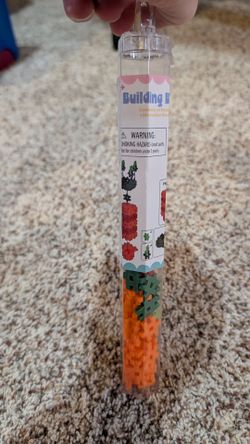 Building blocks carrot set