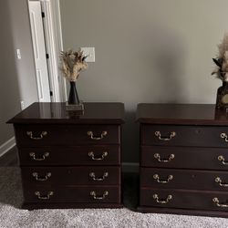 Large Solid Wood Dresser/Night Stand/Side Table