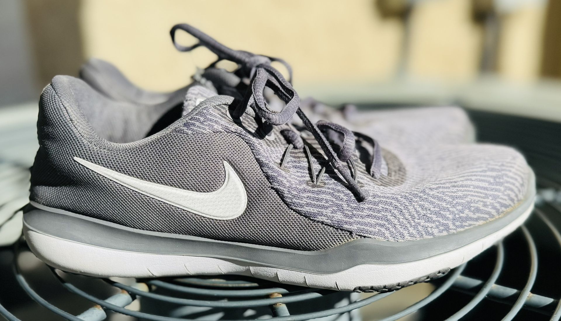 Nike Flex Supreme TR 6 Women s Size 7 Athletic Gray Running Shoes AH8176 019 for Sale in Chino Hills CA OfferUp
