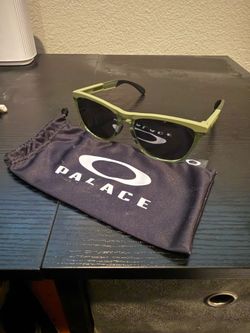 Oakley Frogskin Range XL Sunglasses Polarized