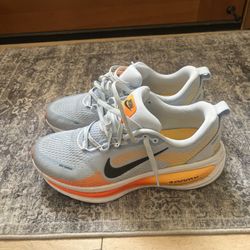 Men's Nike Vomero 18 Running Shoes