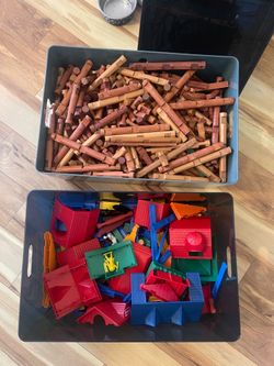 Lincoln Logs large lot