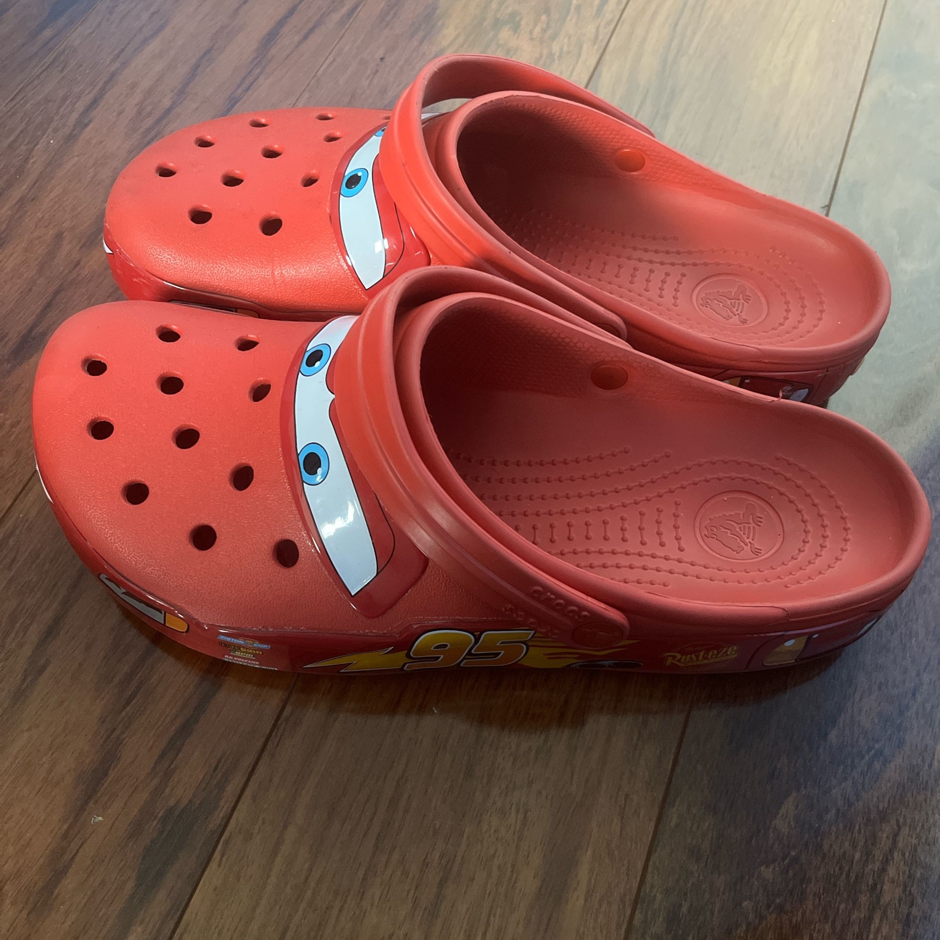 Lightning McQueen Crocs