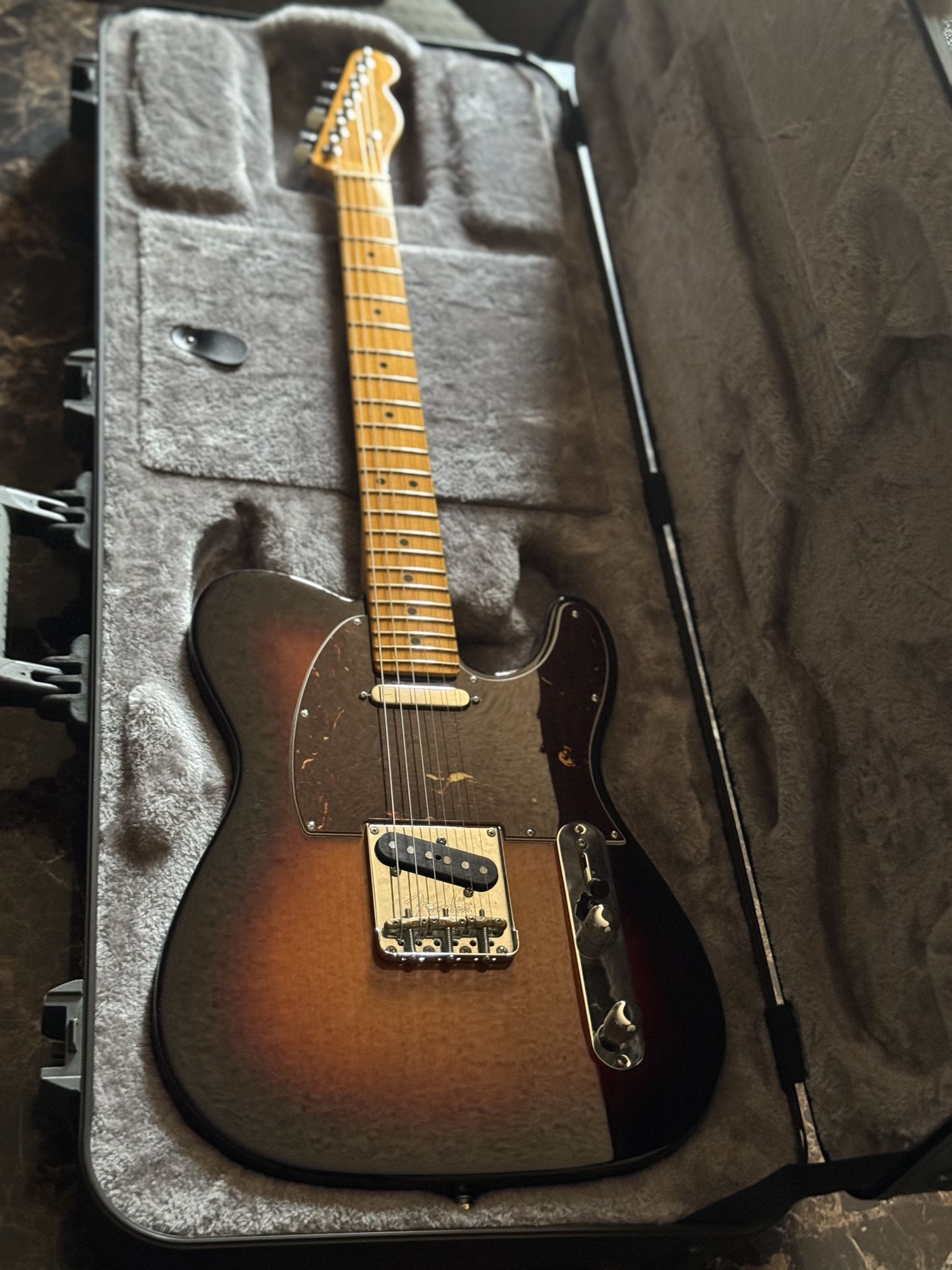 Fender American Professional Il Telecaster 2022 w/ OHSC