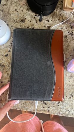 Apple iPad 6th Generation 32GB Wi-Fi + Cellular with Case — $95