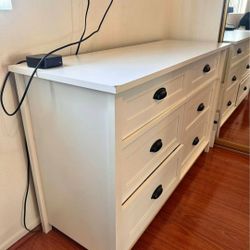 6 DRAWERS DRESSER