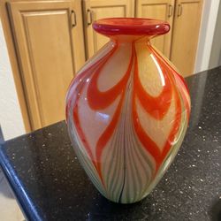 VINTAGE GLASS VASE