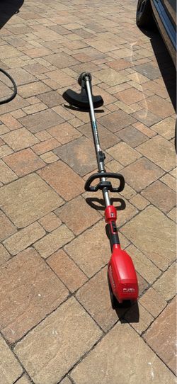 Milwaukee M18 String Trimmer. Weed Wacker. Tool only