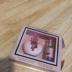 Ariana Grande Thank You Next Set 