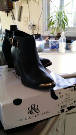 Brand New 6.5 R&R Asher Black Boot