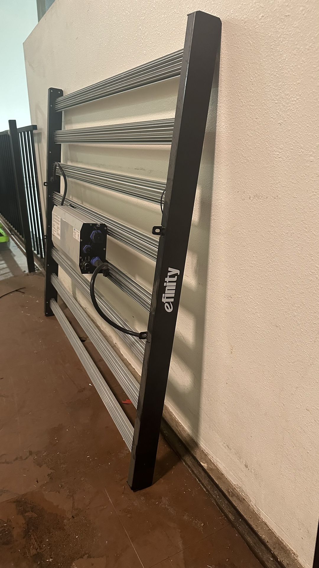 eFinity LED GROW LIGHT (4 Available)