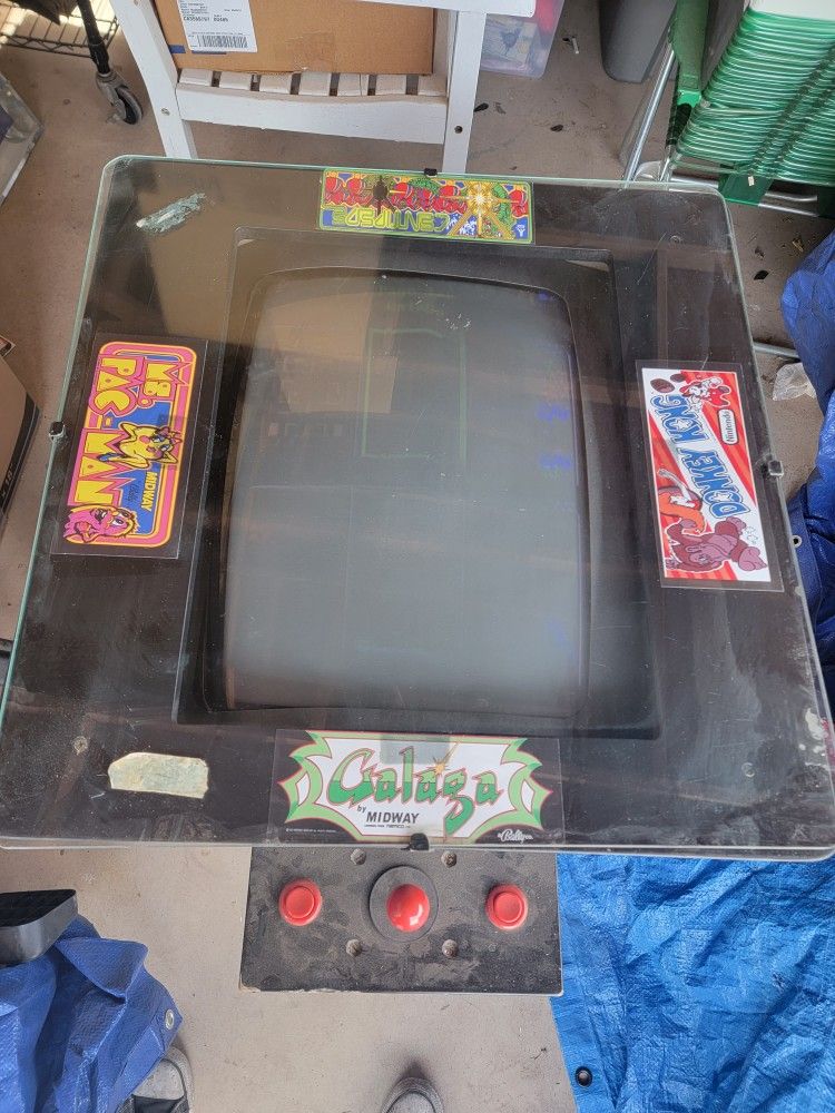 Vintage Ms Pacman Multicade Cocktail Table Arcade Machine